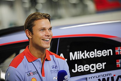 Hyundai: Mikkelsen ha testato la i20 R5 per portare avanti lo sviluppo