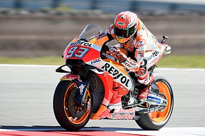 Em fim frenético, Márquez crava pole em Assen; Rossi é 3º