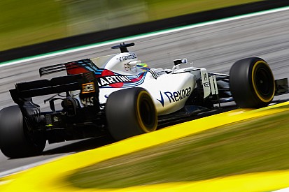 No pódio ao lado de Barrichello, Massa celebra 7º no Brasil