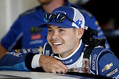Kyle Larson leads Ganassi 1-2 in pre-qualifying practice at Phoenix