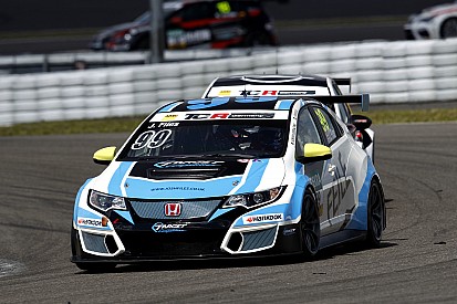 TCR am Nürburgring: Josh Files siegt im Honda beim starken Opel-Debüt