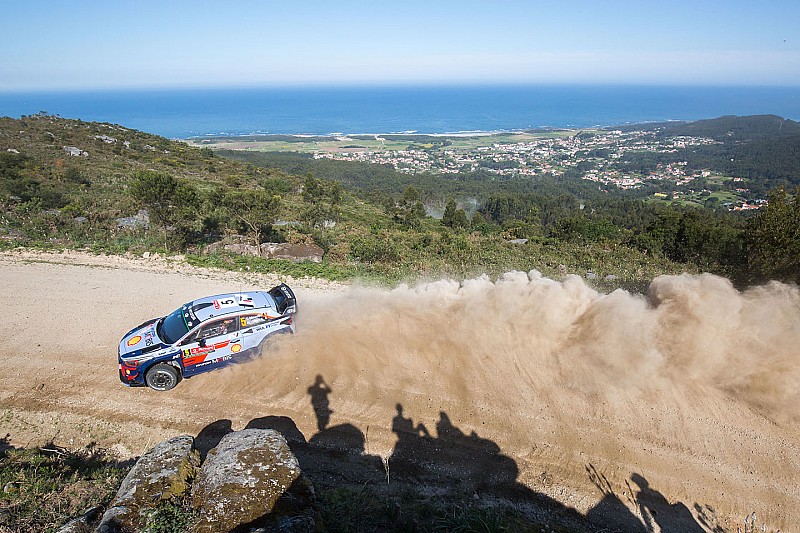 Portugal WRC: Neuville leads amid afternoon shake-up