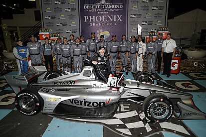 IndyCar: Newgarden kalahkan Wickens-Rossi di Phoenix
