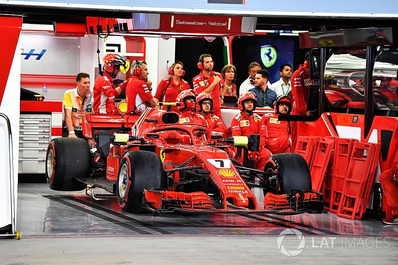 Raikkonen llama por teléfono a Cigarini, quien ya camina