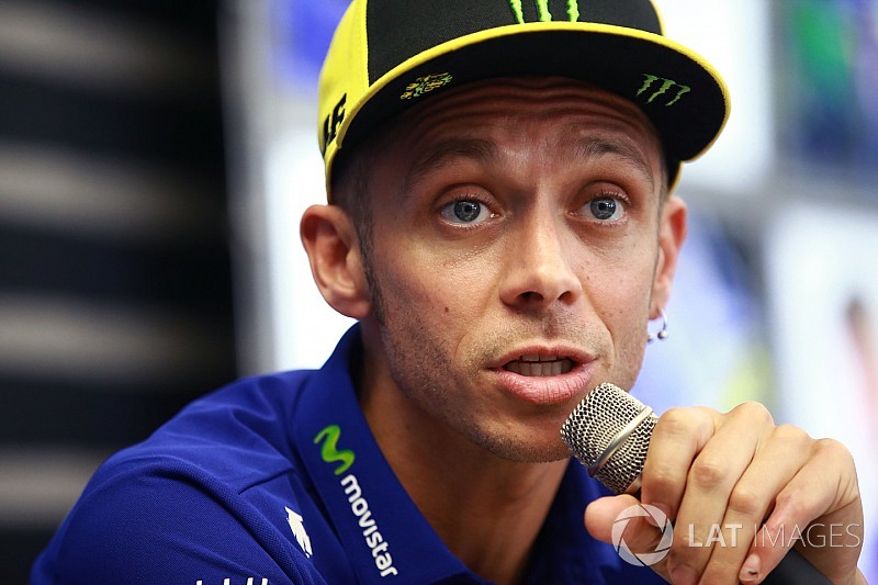 Rossi: “Espero que el nuevo chasis no sea la última carta de Yamaha”