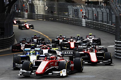 F2 car issues "unacceptable", "unbelievable" - Aitken