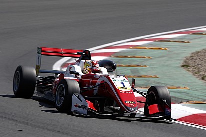 Prema arrasa en Zandvoort con Zhou en la pole