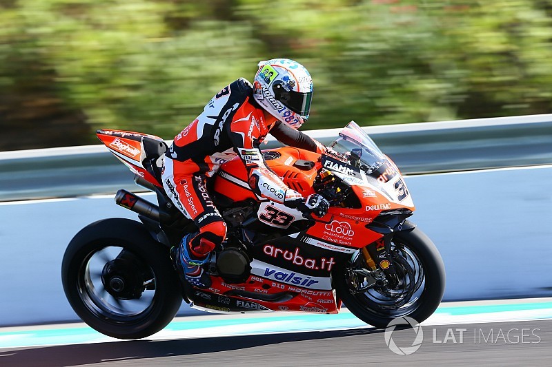 Marco Melandri unter Druck von Michael Ruben Rinaldi?