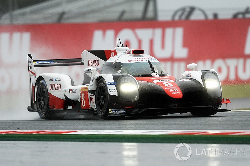Туман помог Toyota сделать дубль на этапе WEC в Японии