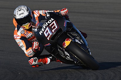 Márquez domina segundo dia de teste em Valência