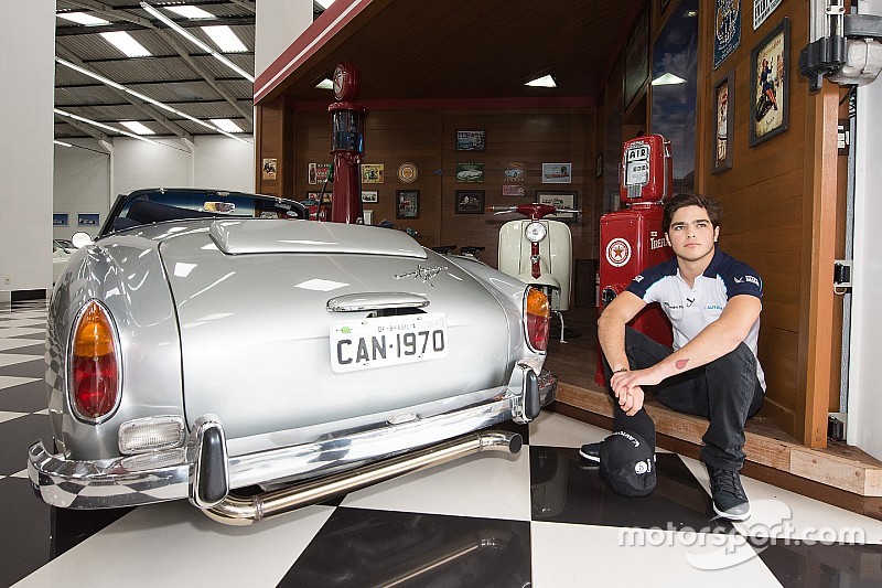 Carro do Mr. Bean? Como 'Nelsão' levava filhos à escola