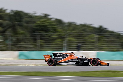 A McLaren és a Honda is Vandoorne-t méltatja Malajziában