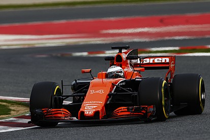 Alonso: "El motor no tiene ni potencia ni fiabilidad"
