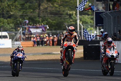 MotoGP in Thailand: Marquez besiegt Dovizioso in packendem Finish