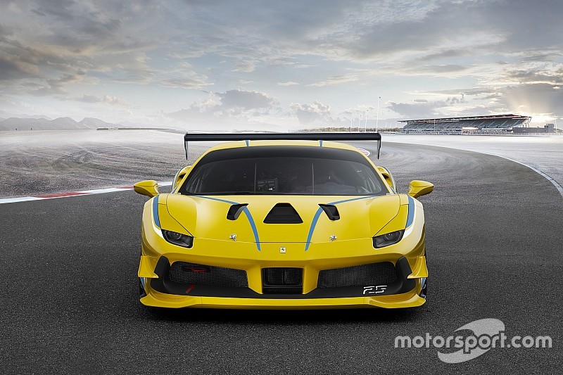 Ferrari представила модель 488 Challenge спецификации 2017 года