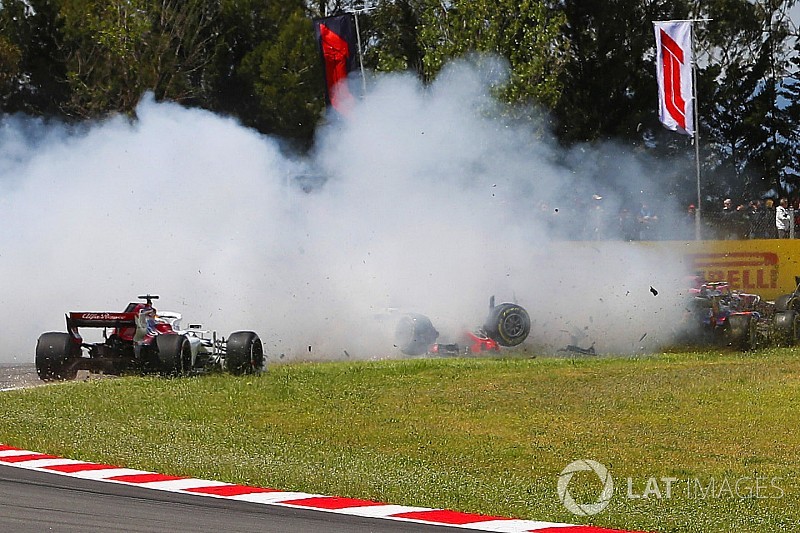 Grosjean sanctionné après l'accident du 1er tour