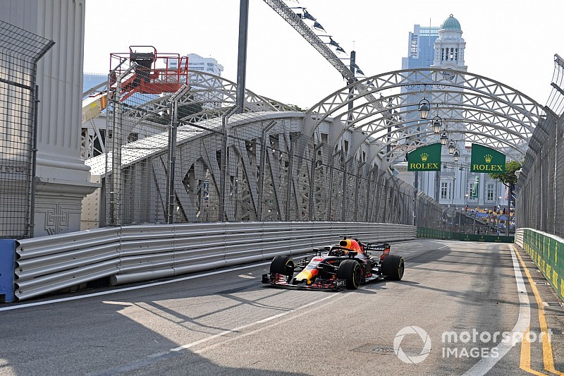 Ricciardo lidera dobradinha da Red Bull no TL1 em Singapura