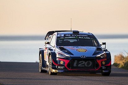Hyundai prepara il Rally di Germania con modifiche alle sospensioni per le i20 Coupé WRC
