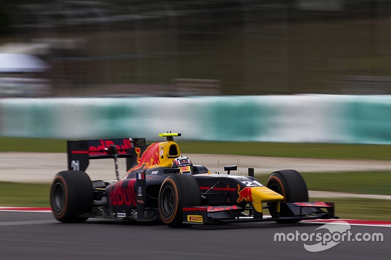 GP2 у Сепанзі: Гаслі домінує у кваліфікації