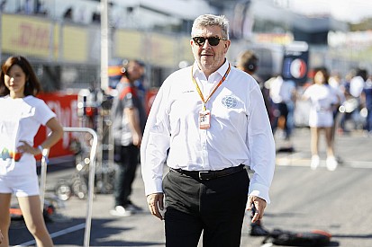 Brawn: Red Bull şampiyonluk için mücadele etmeliydi