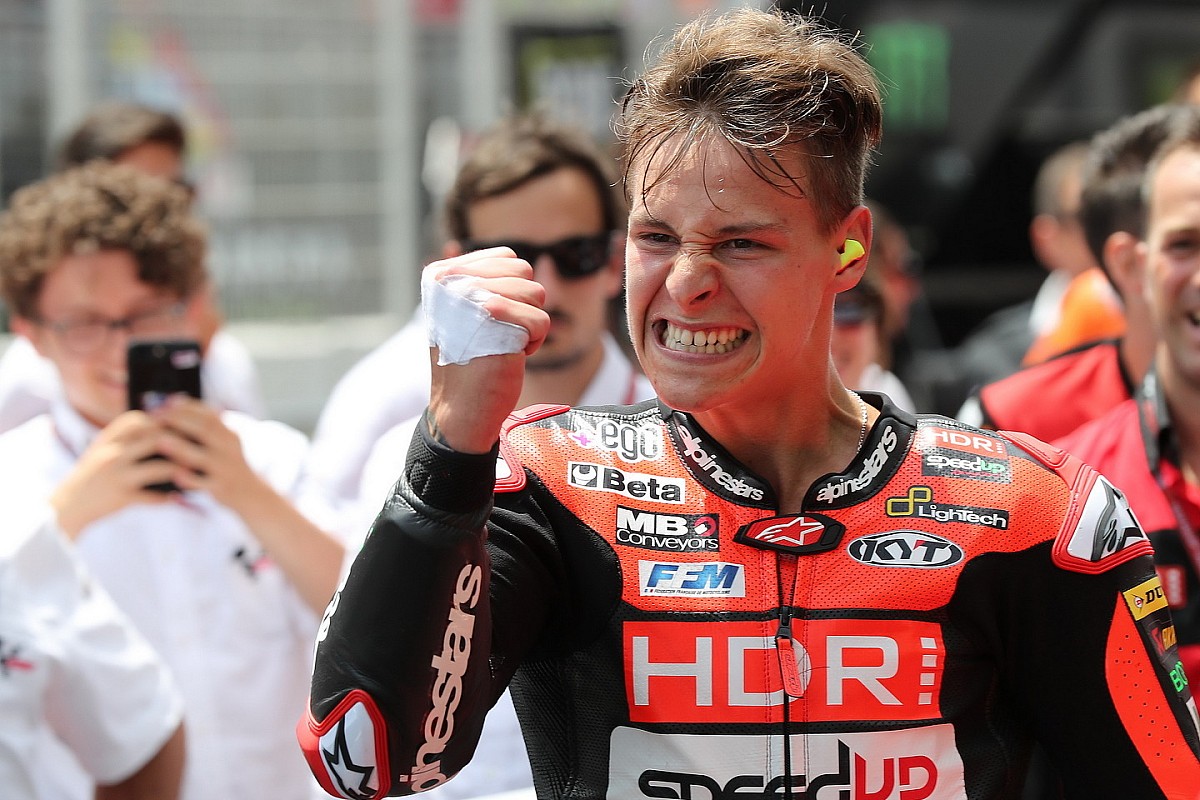 Quartararo festeggia la sua prima vittoria: