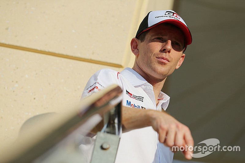 Дэвидсон сломал палец во время финала WEC в Бахрейне