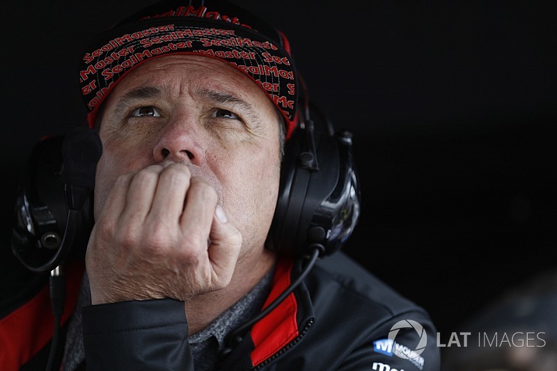 Vasser cree que IndyCar está listo para superar la separación