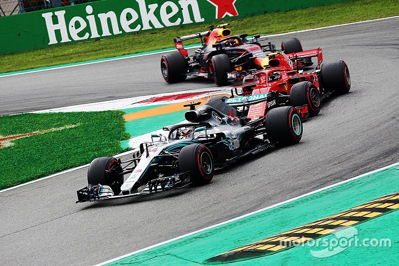 Mercedes busca respuestas al enigma de la velocidad de Ferrari