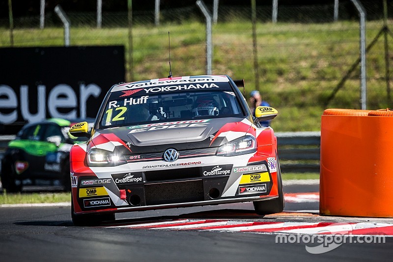 Hungary WTCR: Huff resists early challenge for Race 2 win