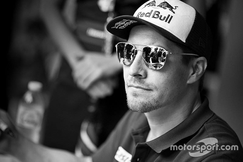 Nicky Hayden temetését élőben követhetjük