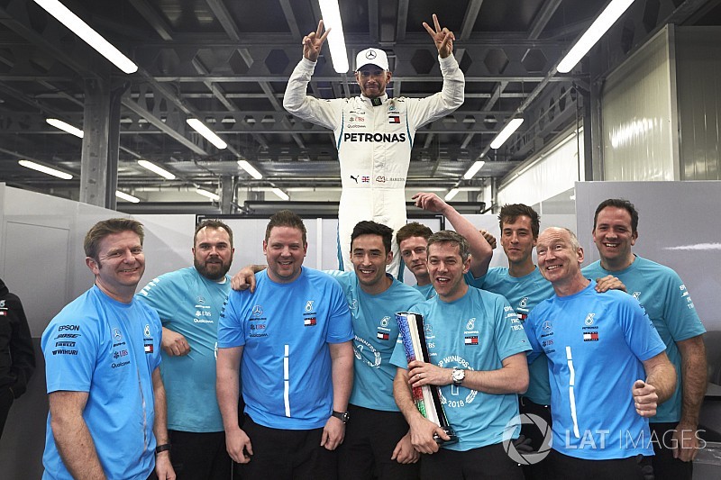 Wolff, Hamilton'la yeni sözleşme imzalayacaklarından emin