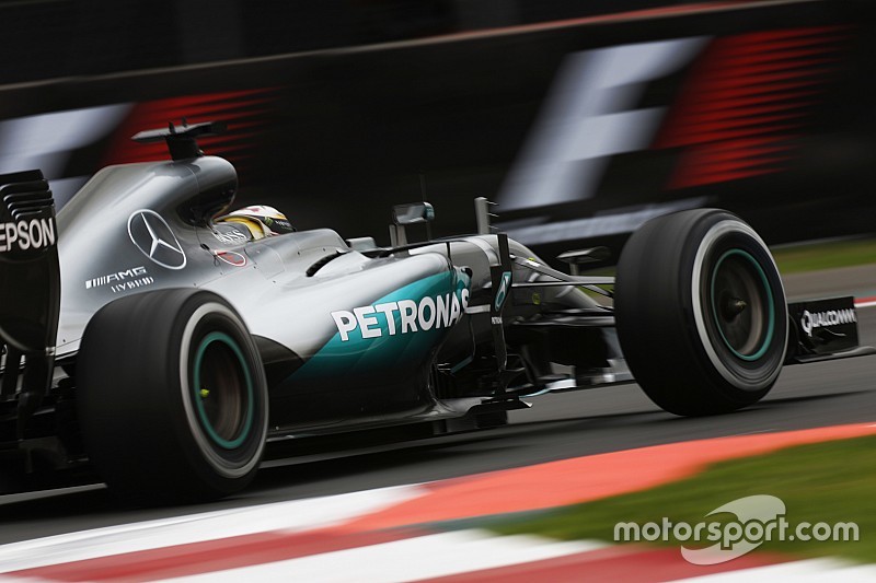 Formel 1 in Mexico City: Hamilton beim Auftakt knapp vor Vettel