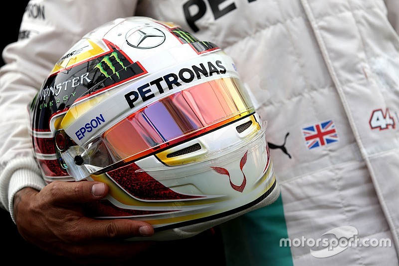 Hamilton ajak fans desain helm F1 2017