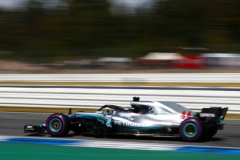 Mercedes ungkap kronologis rusaknya hidrolik Hamilton