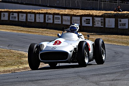 Bottas, Mercedes W196'ya hayran kalmış