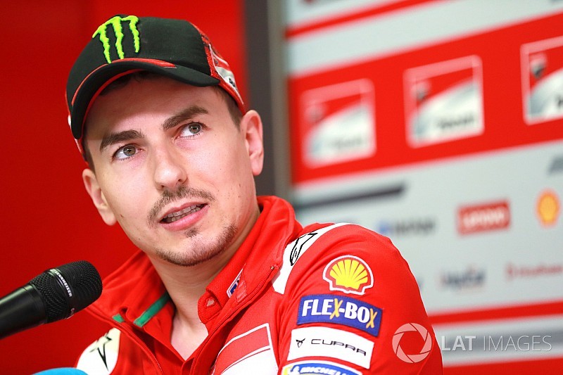 Lorenzo risponde a Domenicali: