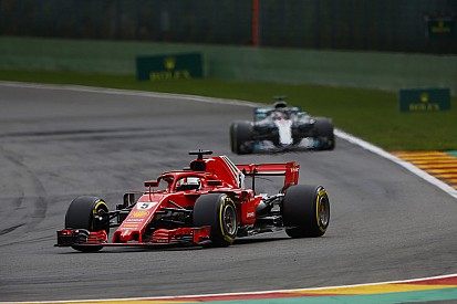 Hamilton: Mercedes, Ferrari'nin numaralarına cevap verebilmeli