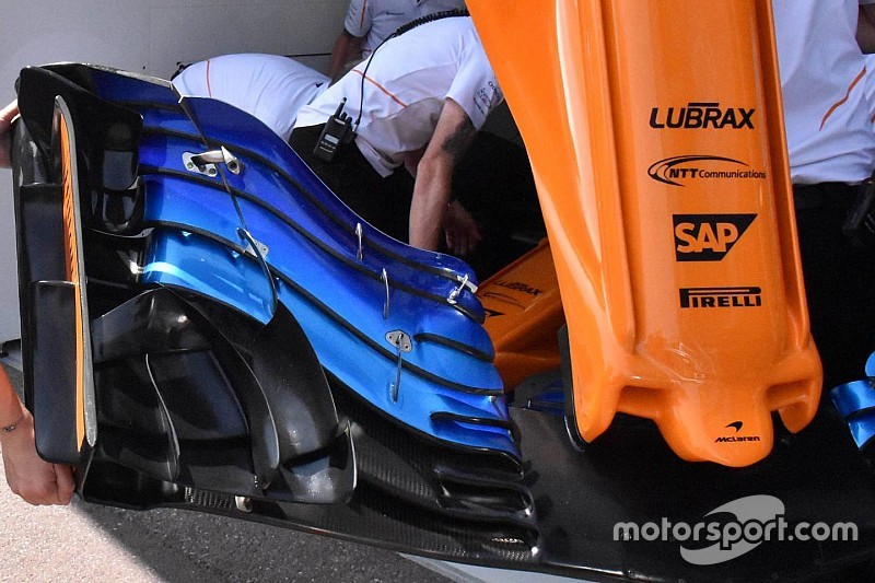 Egyelőre csak Alonso kapta meg a McLaren új első szárnyát