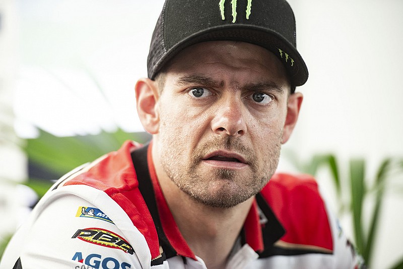 TT-Fan Cal Crutchlow: