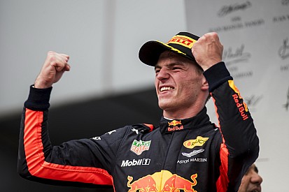 VIDEO: Tom Coronel y Robert Doornbos enloquecen por victoria de Verstappen