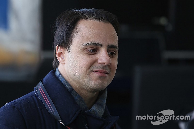 Massa presume en redes sociales su cargo en la FIA