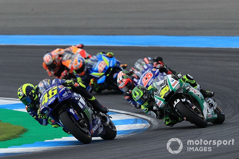 Crutchlow “destruyó” el neumático trasero por “un mal pilotaje”