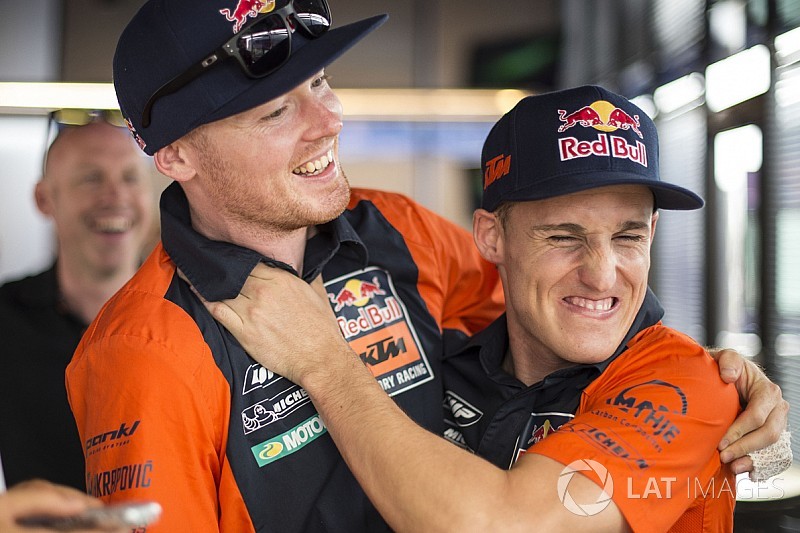 Espargaro Smith'in ayrılmasına üzülüyor