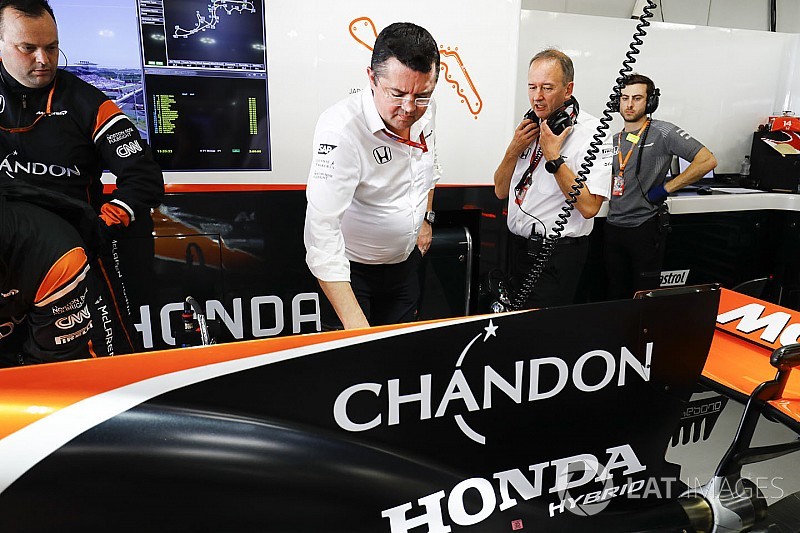 Бульє: Із двигуном Renault McLaren виграла секунду на колі