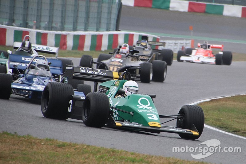 鈴鹿SOE開幕。初日は生憎の雨も、往年のF1マシンが走行。モレノも走る