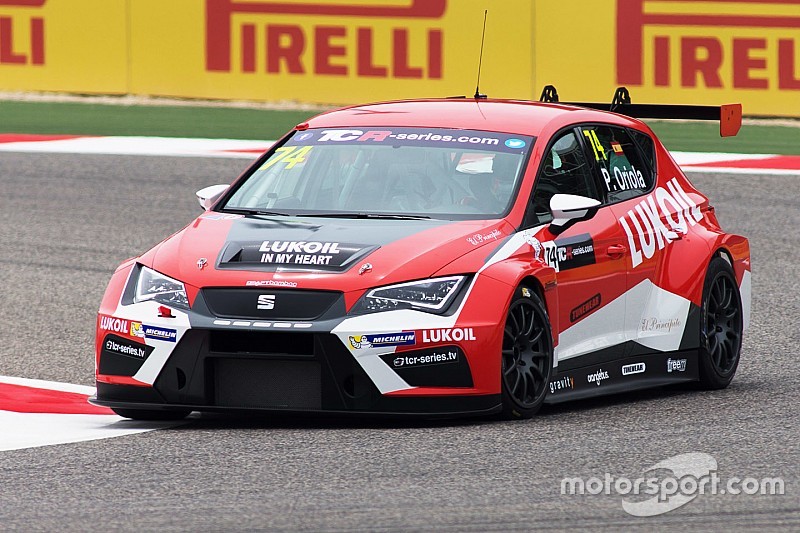 TCR в Бахрейні: Оріола виграє першу гонку сезону