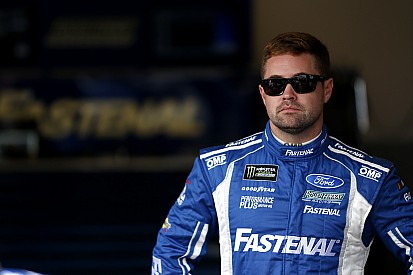 Stenhouse tops first Atlanta Cup practice over Larson and Wallace