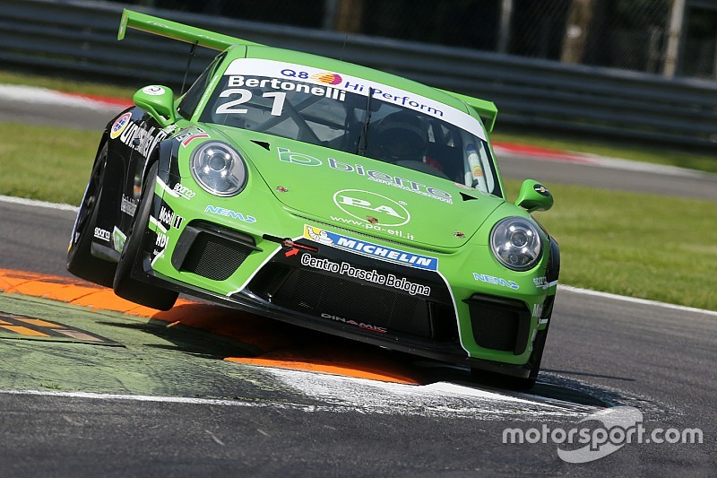 Carrera Cup Italia, Monza: Bertonelli in trionfo nel patatrac di gara 1!