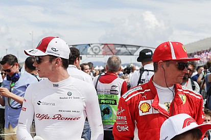 Villeneuve nem engedné el Räikkönent a Ferrari helyében