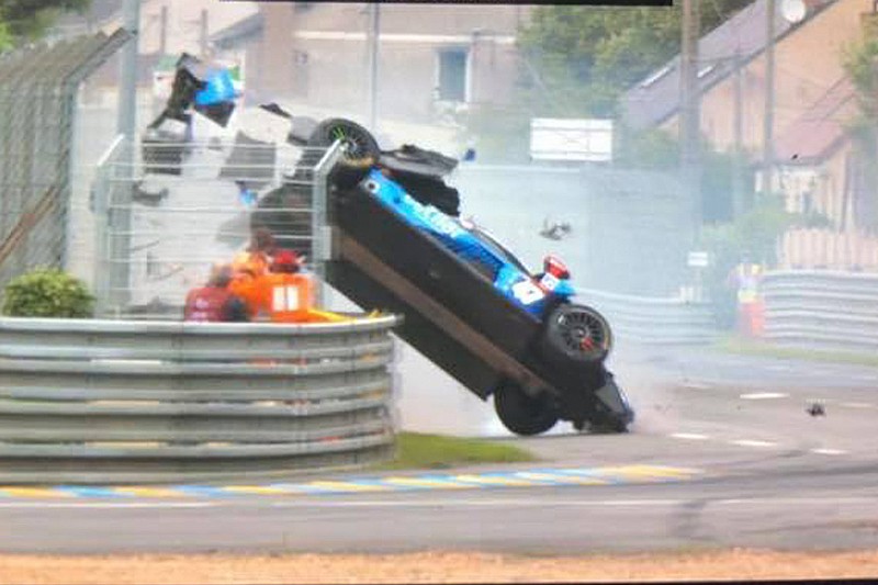 Le Mans: il crash di Sernagiotto causato dal cedimento della sospensione posteriore